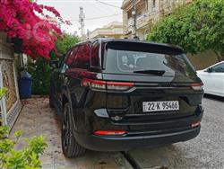 جیپ گراند شیرۆکی